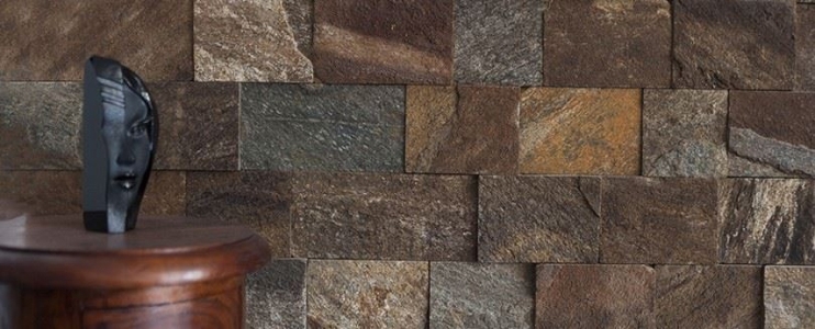 Bathroom, bedroom and living room: natural stone in the main role