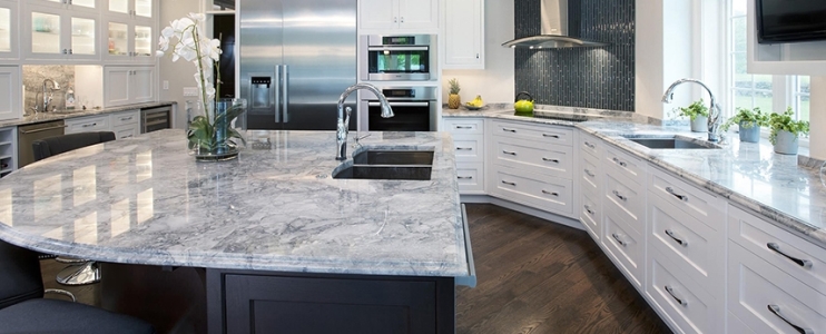 Granite vs quartz – practical tips for choosing and installing your countertop 