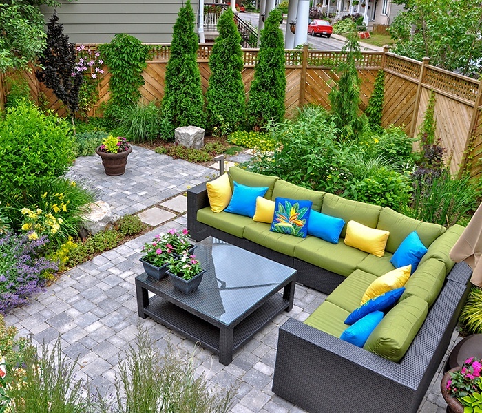 10 Tips for Landscaping with Natural Stone