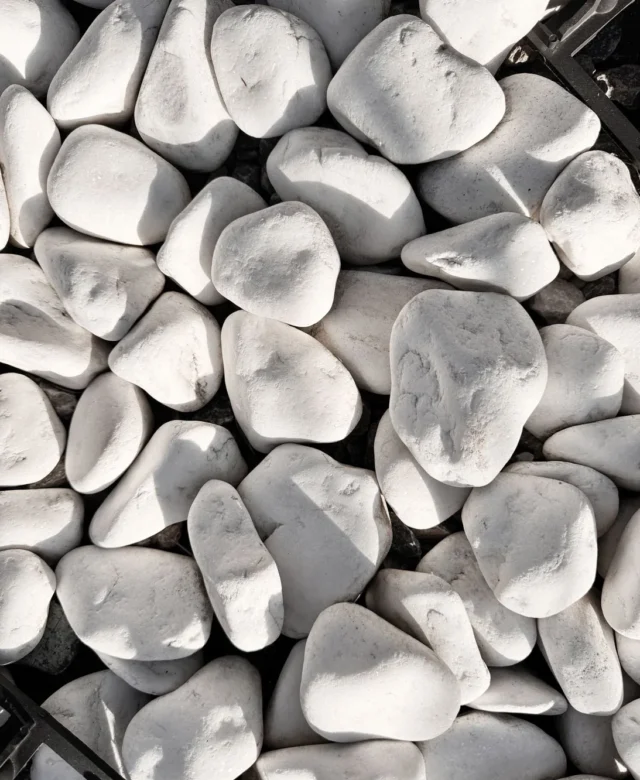Thassos Marble Pebbles 6-10 cm