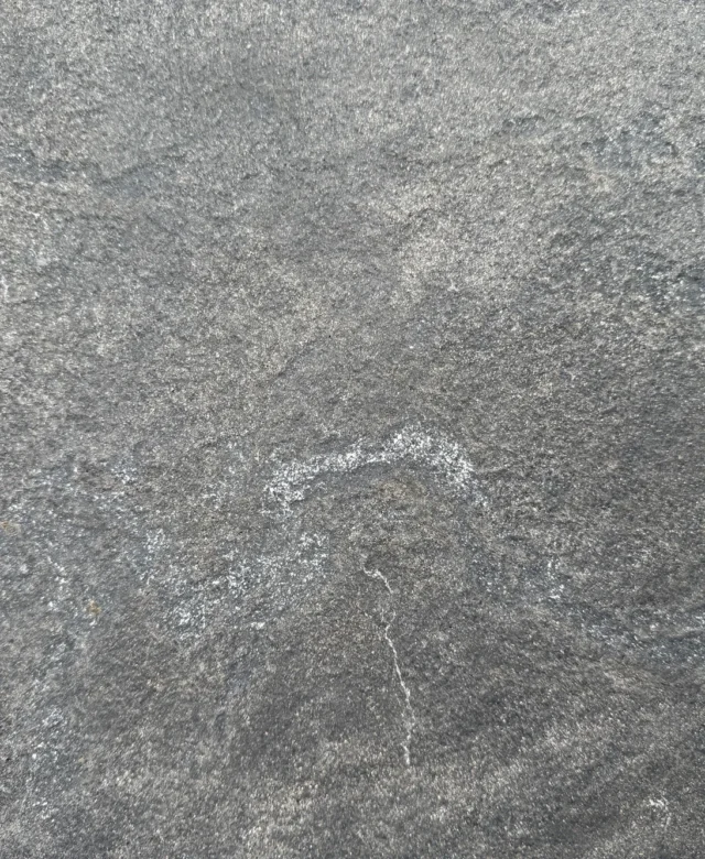 Flexible Slate SKIN Ultra-Flex 2mm - Carbon Gold, 122x61 cm | Stone for Walls, Furniture, Facades and Wet Areas