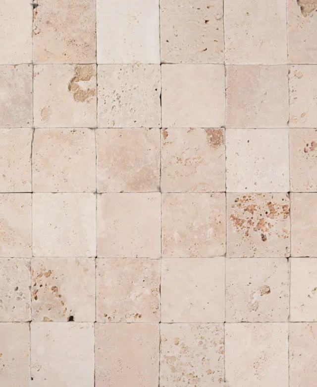 Classic Cross Cut Tumbled Travertine, 10 x 10 x 1 cm - Economy